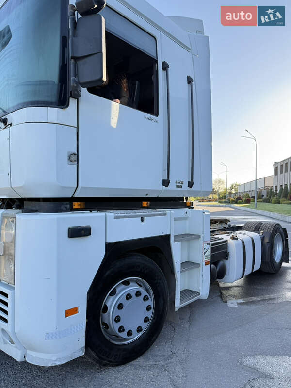 Тягач Renault Magnum 2007 в Запорожье