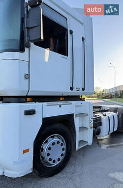 Тягач Renault Magnum 2007 в 