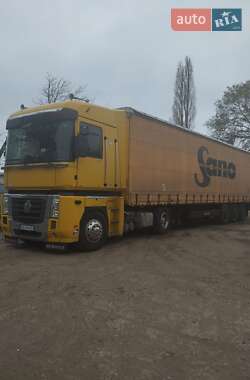 Тягач Renault Magnum 2011 в 