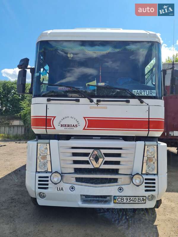 Тягач Renault Magnum 2004 в Чернигове