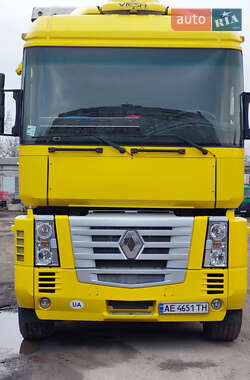 Тентованый Renault Magnum 2003 в 