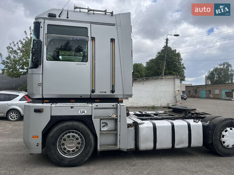 Тягач Renault Magnum 2005 в 