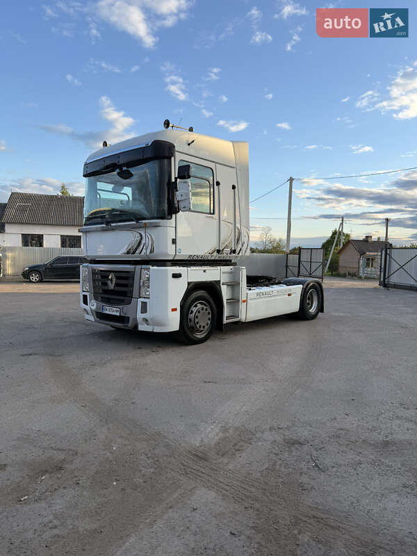 Тягач Renault Magnum 2009 в 