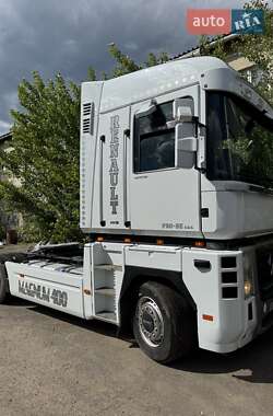 Тягач Renault Magnum 2012 в 