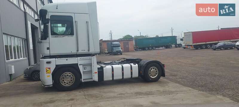 Renault Magnum 2011
