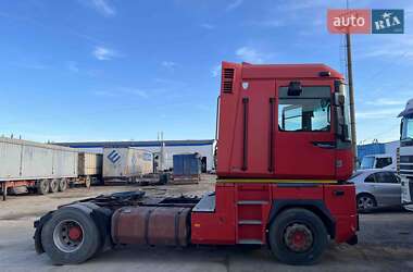 Тягач Renault Magnum 2000 в 