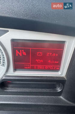Тягач Renault Magnum 2007 в 