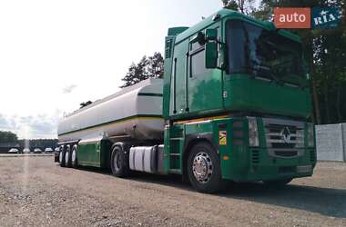 Тягач Renault Magnum 2007 в Дубні