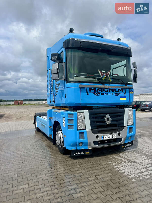Тягач Renault Magnum 2012 в 