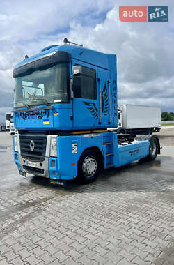 Тягач Renault Magnum 2012 в 