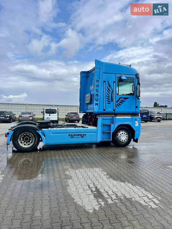 Тягач Renault Magnum 2012 в Киеве