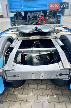 Тягач Renault Magnum 2012 в 