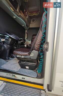 Тягач Renault Magnum 2009 в 