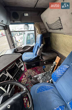 Тягач Renault Magnum 2005 в 