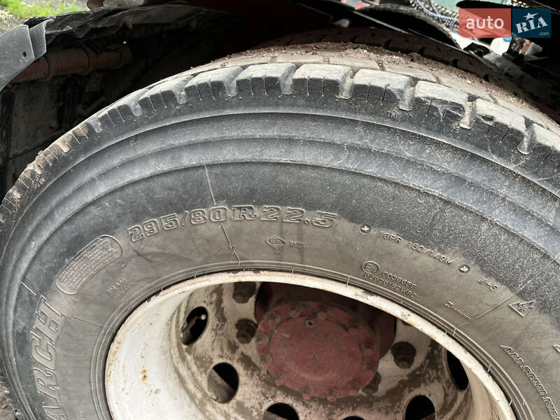 Зерновоз Renault Magnum 1998 в Лохвиці