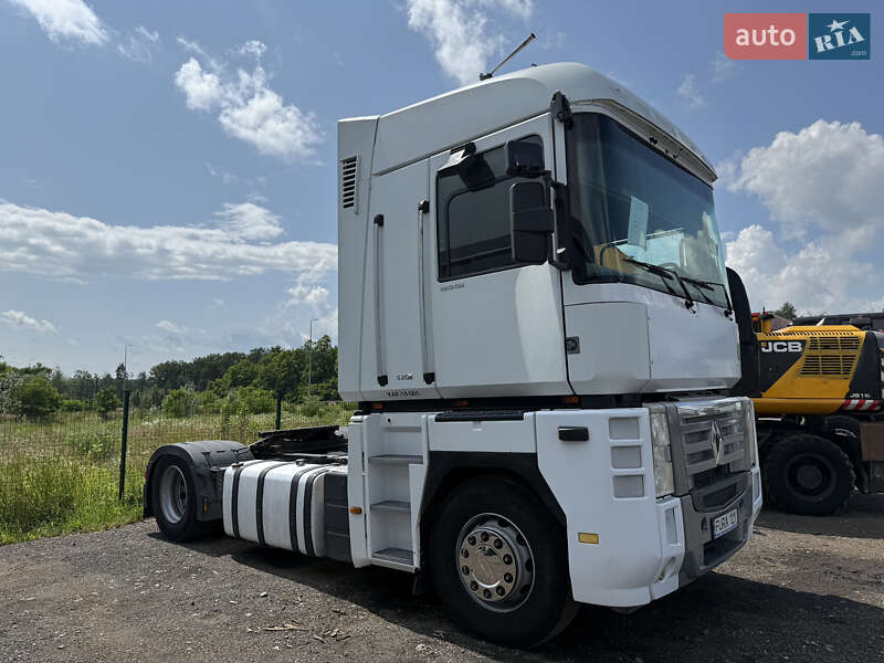 Тягач Renault Magnum 2010 в Киеве