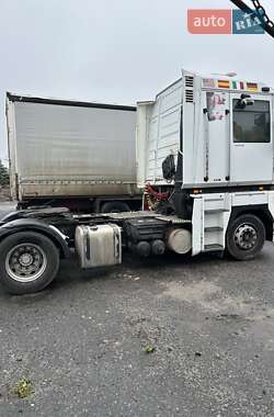 Тягач Renault Magnum 2005 в 