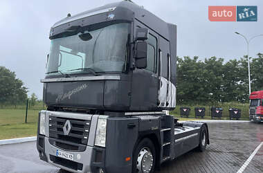 Тягач Renault Magnum 2009 в Ровно