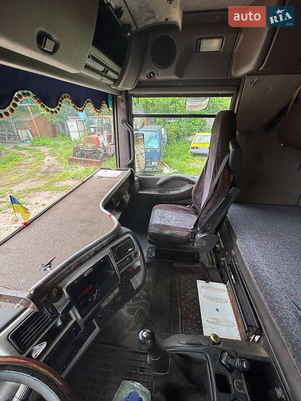 Тягач Renault Magnum 2006 в Чернигове