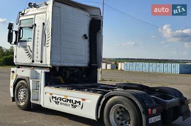 Тягач Renault Magnum 2006 в 