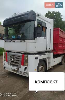 Тягач Renault Magnum 2003 в 