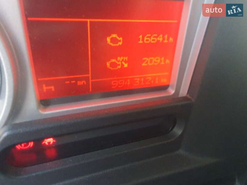 Тягач Renault Magnum 2012 в Чернігові