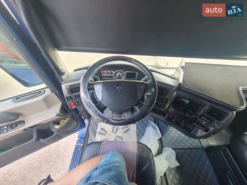 Тягач Renault Magnum 2012 в Чернігові