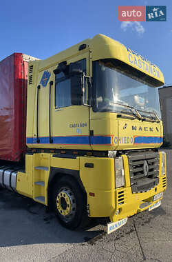 Тентованый Renault Magnum 2003 в 