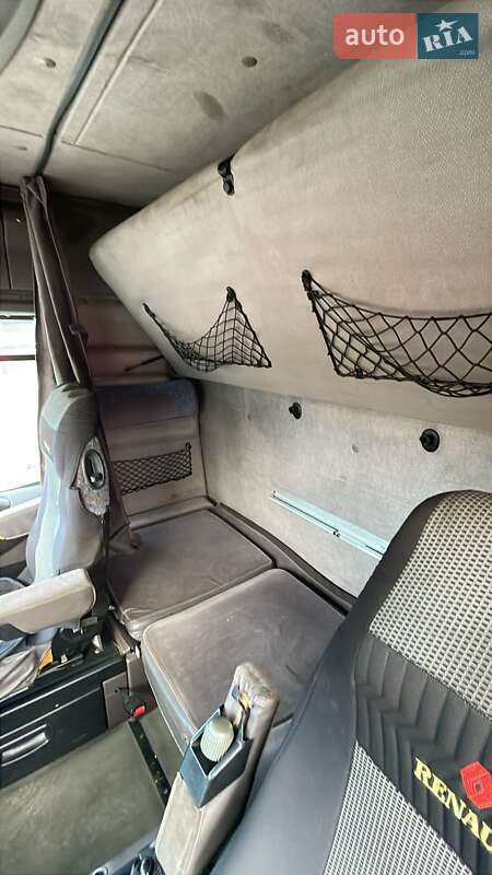 Тягач Renault Magnum 2007 в Києві