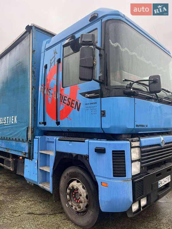 Тентований Renault Magnum 2001 в Кореці