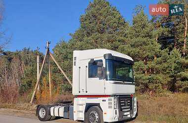 Тягач Renault Magnum 2011 в 