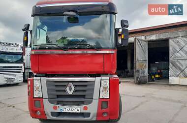 Тягач Renault Magnum 2011 в 