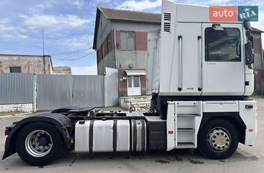 Тягач Renault Magnum 2010 в 