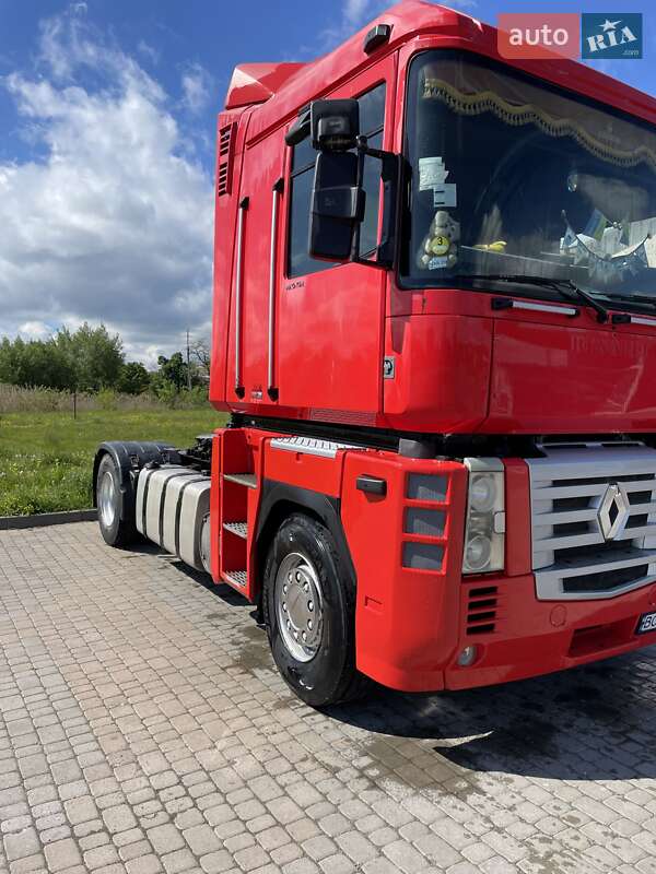 Тягач Renault Magnum 2006 в Стрию