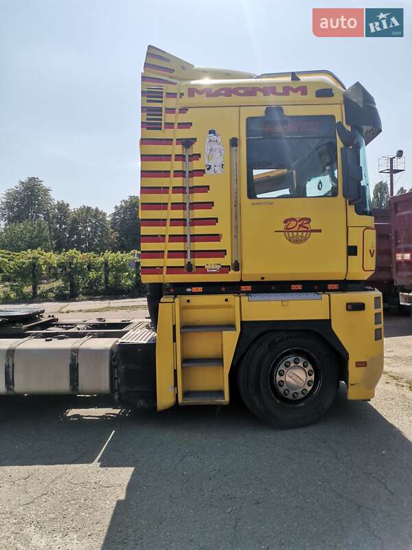 Тягач Renault Magnum 2008 в Белой Церкви