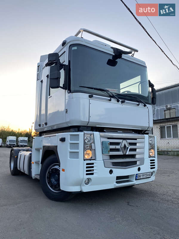 Тягач Renault Magnum 2008 в Ровно