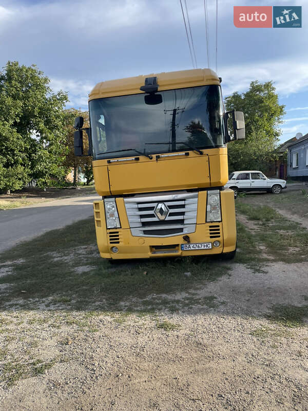 Тягач Renault Magnum 2007 в 