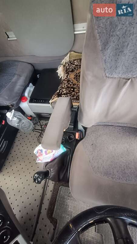 Тягач Renault Magnum 2005 в Львове