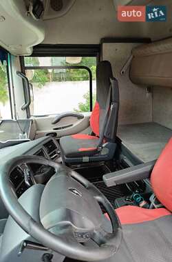 Тягач Renault Magnum 2012 в 