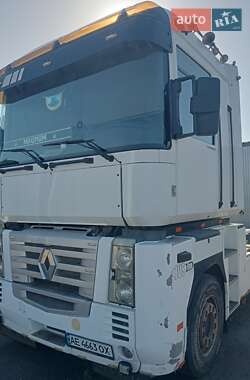 Тягач Renault Magnum 2005 в 