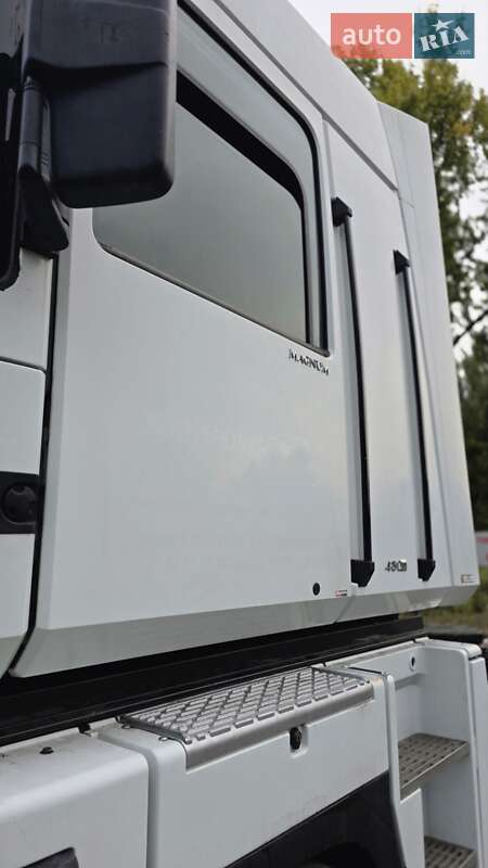 Тягач Renault Magnum 2013 в Каменском