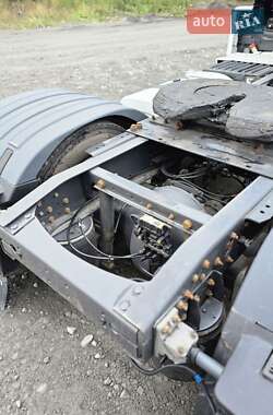 Тягач Renault Magnum 2013 в 