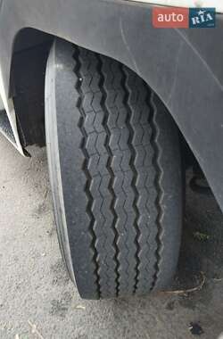 Тягач Renault Magnum 2005 в 