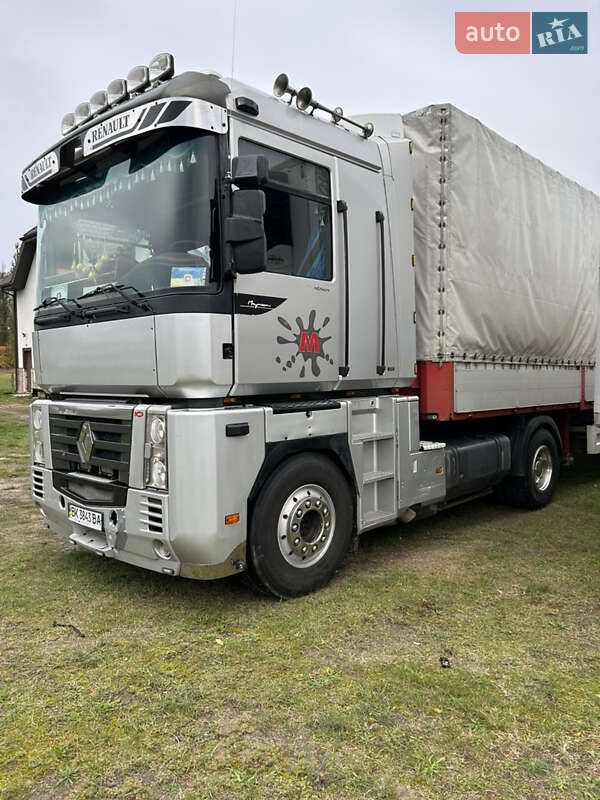 Тягач Renault Magnum 2000 в Ровно