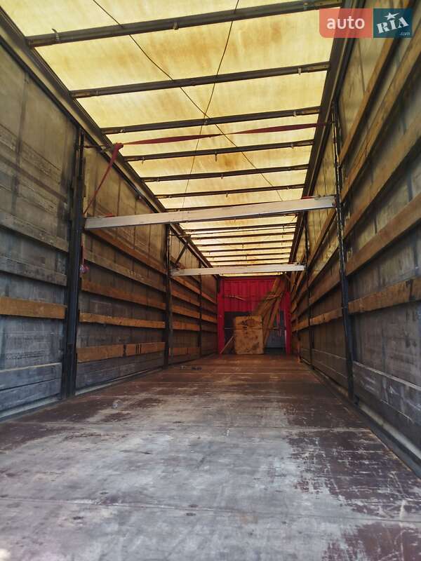 Тентований Renault Magnum 2006 в Харкові