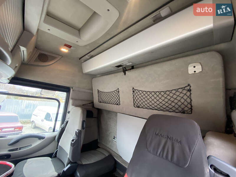 Тягач Renault Magnum 2012 в Тернополі