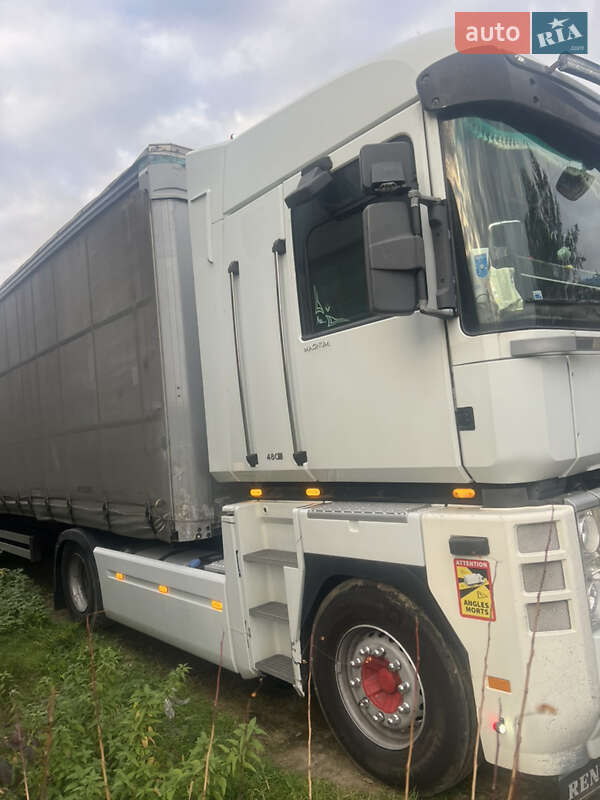 Тягач Renault Magnum 2011 в Ужгороде