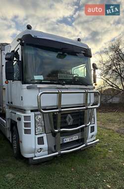 Тягач Renault Magnum 2009 в Тячеве