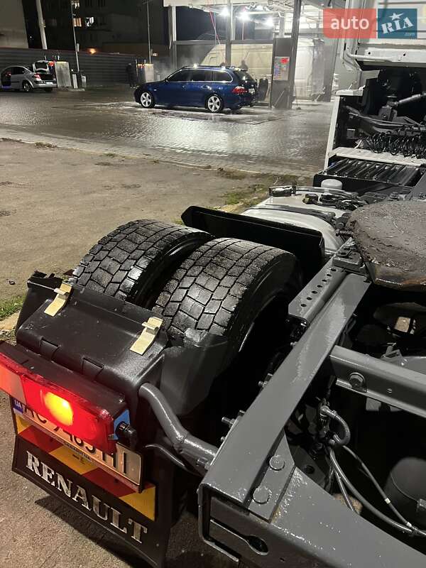 Тягач Renault Magnum 2008 в Ковеле