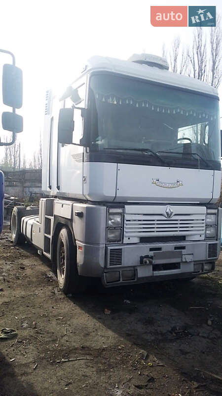 Тягач Renault Magnum 2000 в Одессе